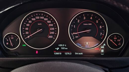 BMW 330 vaihtoauto