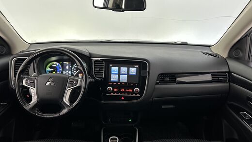 Mitsubishi Outlander PHEV vaihtoauto
