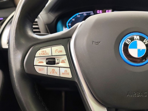 BMW iX3 vaihtoauto