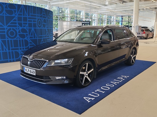 Skoda Superb vaihtoauto