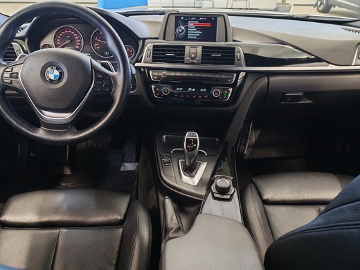 BMW 320 vaihtoauto