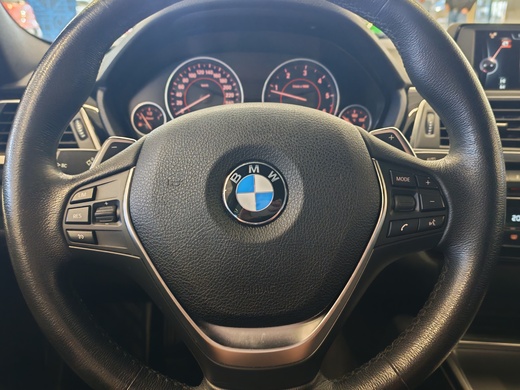 BMW 320 vaihtoauto