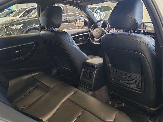 BMW 320 vaihtoauto
