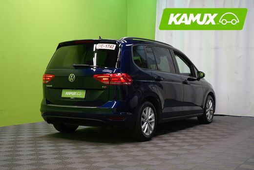Volkswagen Touran vaihtoauto