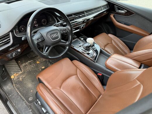 Audi Q7 vaihtoauto
