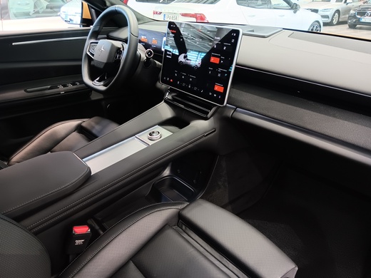 Polestar 4 vaihtoauto