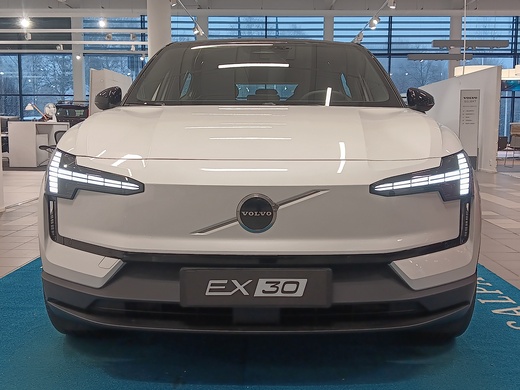 Volvo EX30 vaihtoauto