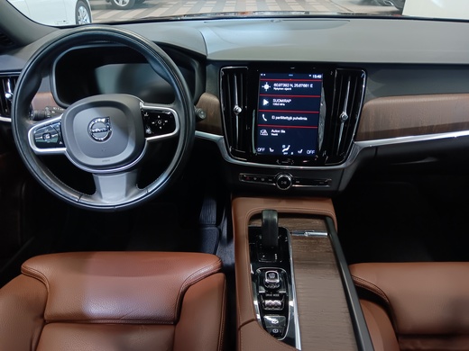 Volvo V90 Cross Country vaihtoauto