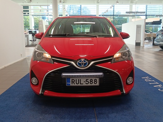 Toyota Yaris vaihtoauto