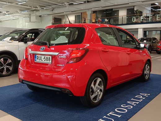Toyota Yaris vaihtoauto