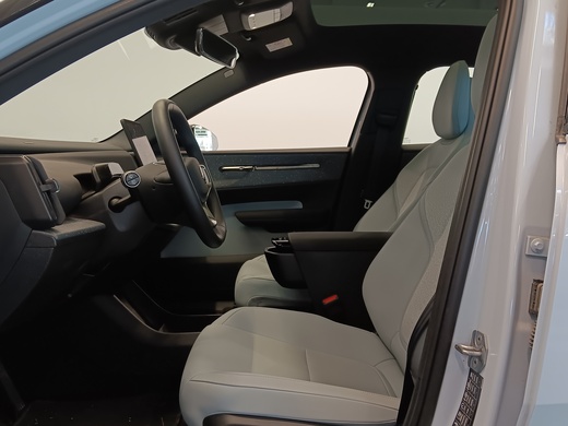 Volvo EX30 vaihtoauto