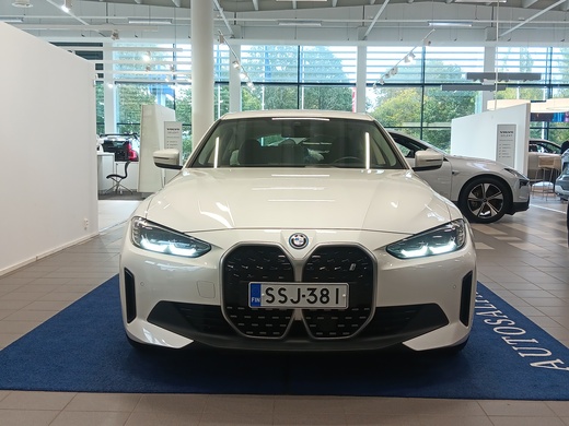 BMW i4 vaihtoauto