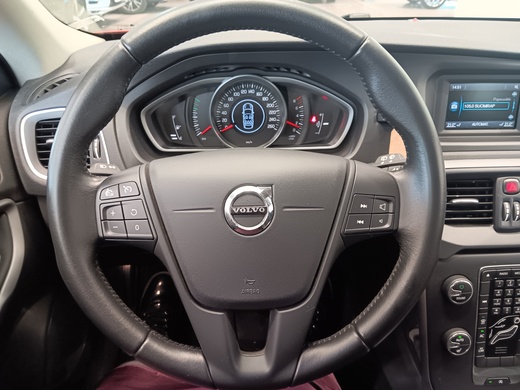 Volvo V40 vaihtoauto