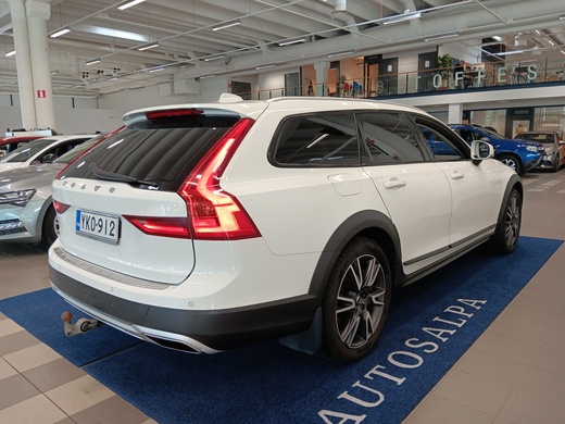Volvo V90 Cross Country vaihtoauto