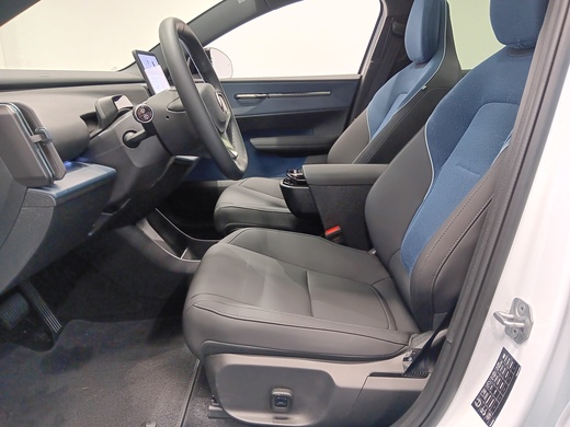 Volvo EX30 Cross Country vaihtoauto