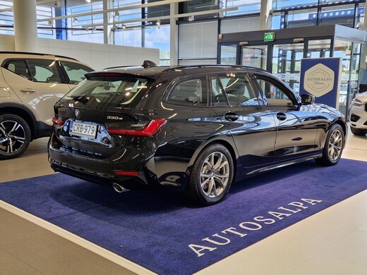 BMW 330 vaihtoauto