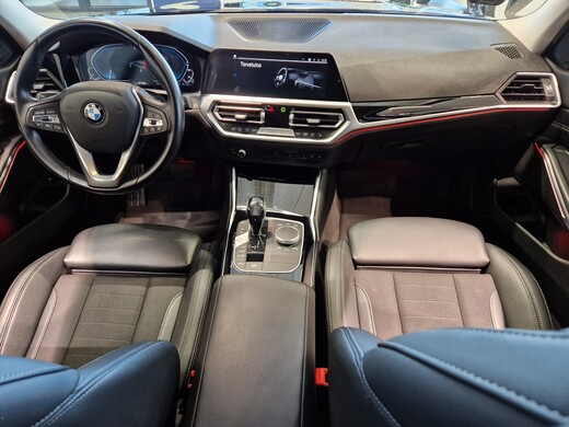 BMW 330 vaihtoauto