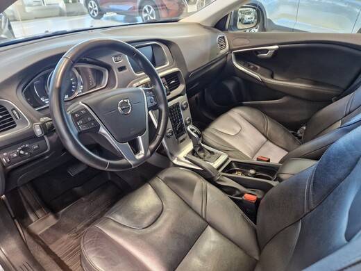 Volvo V40 vaihtoauto