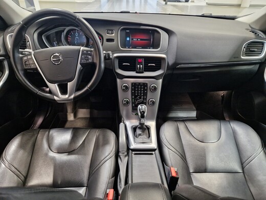 Volvo V40 vaihtoauto