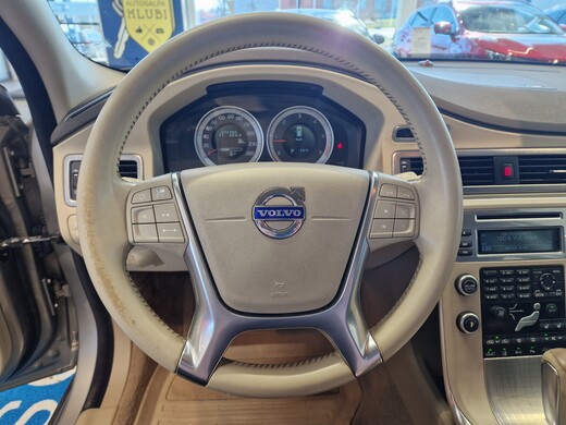 Volvo XC70 vaihtoauto