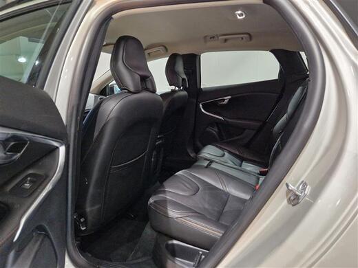 Volvo V40 Cross Country vaihtoauto