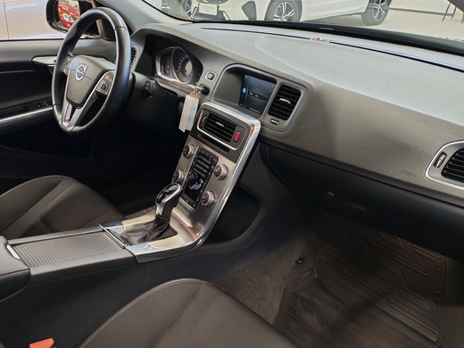 Volvo V60 Cross Country vaihtoauto