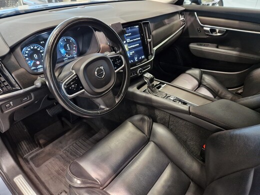 Volvo V90 Cross Country vaihtoauto