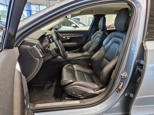 Volvo V90 Cross Country vaihtoauto