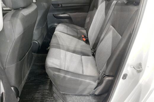 Toyota Hilux vaihtoauto