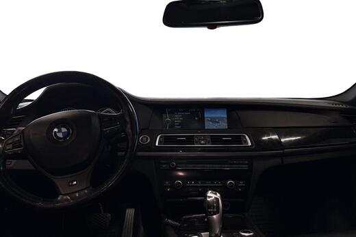 BMW 740 vaihtoauto