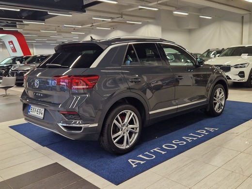 Volkswagen T-Roc vaihtoauto