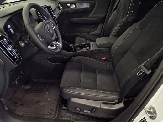 Volvo EX40 vaihtoauto