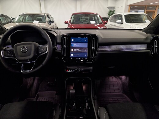 Volvo EX40 vaihtoauto