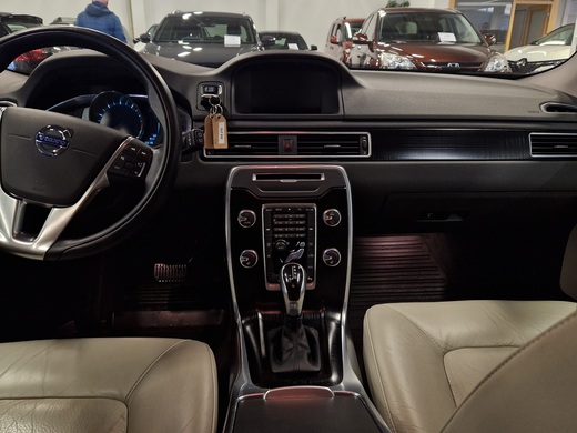 Volvo V70 vaihtoauto
