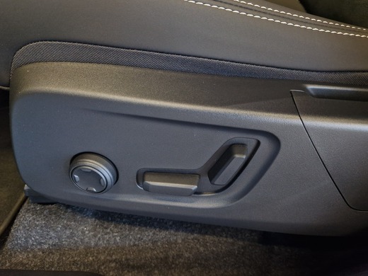 Volvo EX40 vaihtoauto