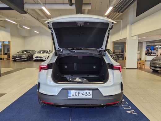 Polestar 4 vaihtoauto