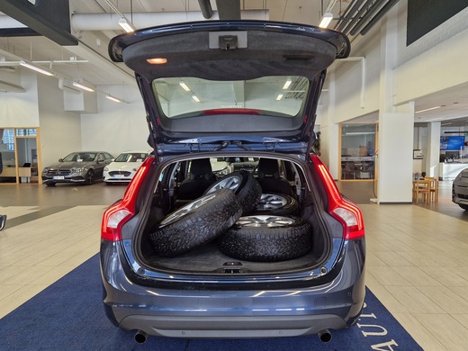 Volvo V60 vaihtoauto