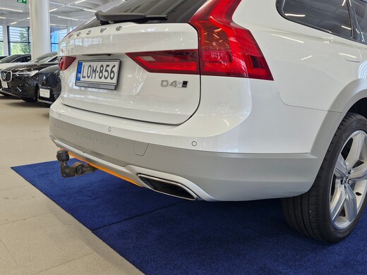 Volvo V90 Cross Country vaihtoauto