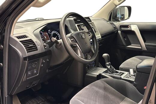 Toyota Land Cruiser vaihtoauto