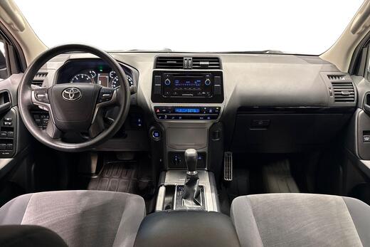 Toyota Land Cruiser vaihtoauto