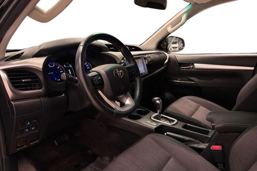Toyota Hilux vaihtoauto