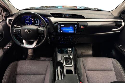 Toyota Hilux vaihtoauto