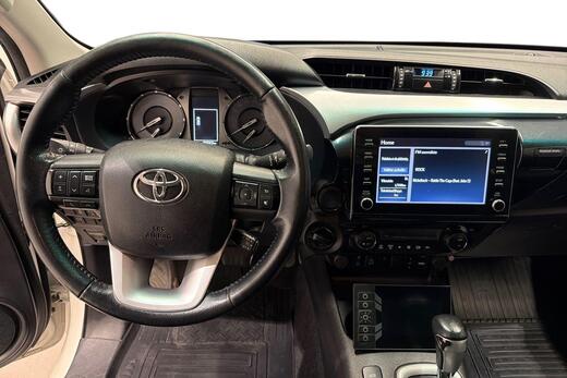 Toyota Hilux vaihtoauto