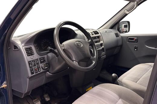 Toyota Hiace vaihtoauto