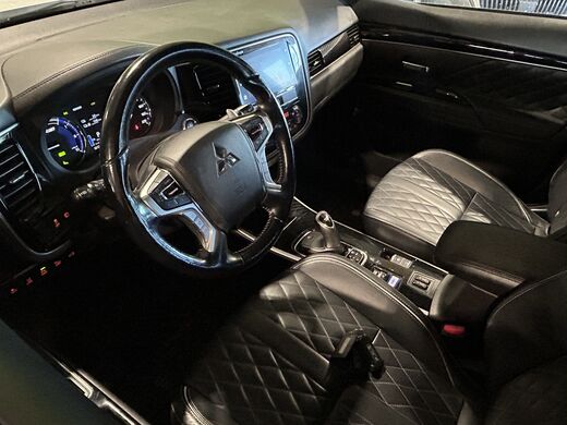 Mitsubishi Outlander PHEV vaihtoauto