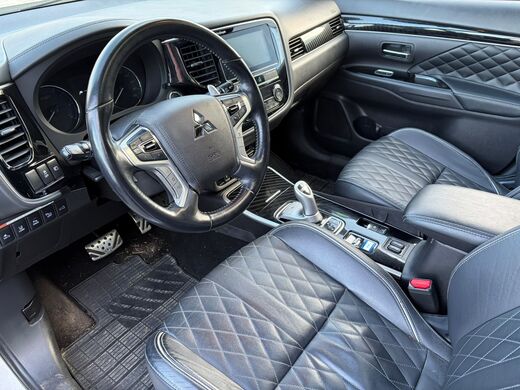 Mitsubishi Outlander PHEV vaihtoauto