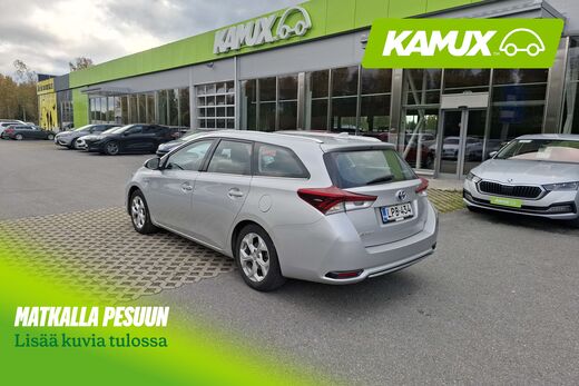 Toyota Auris vaihtoauto