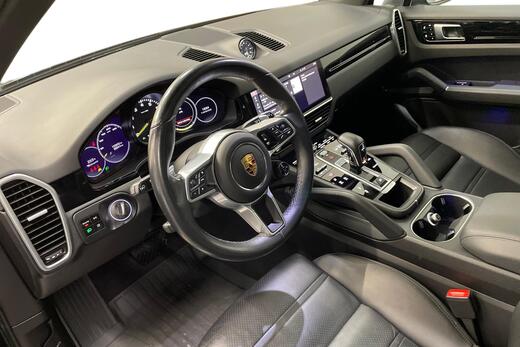 Porsche Cayenne vaihtoauto