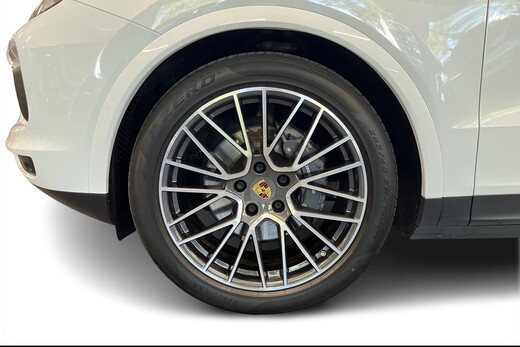 Porsche Cayenne vaihtoauto