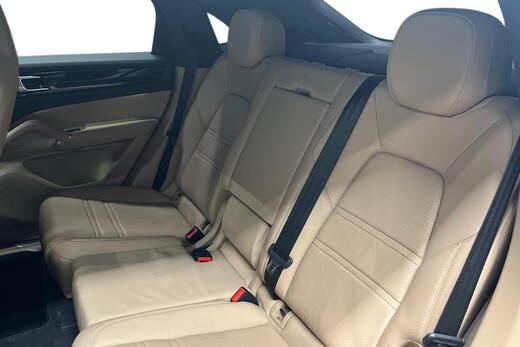 Porsche Cayenne vaihtoauto